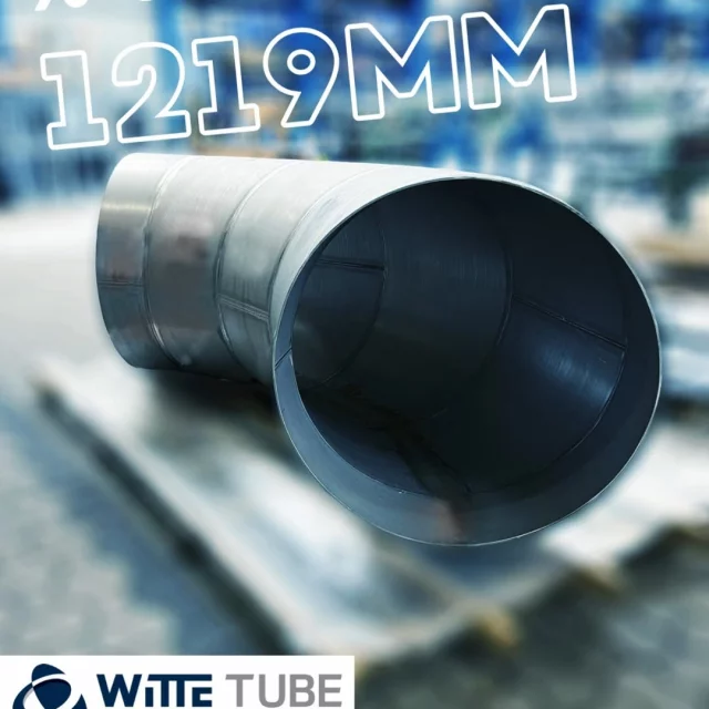 Große und seltene Edelstahlrohrbögen? Für uns kein Problem. Heute ist ein echtes Highlight bei uns eingetroffen: ein 90°...